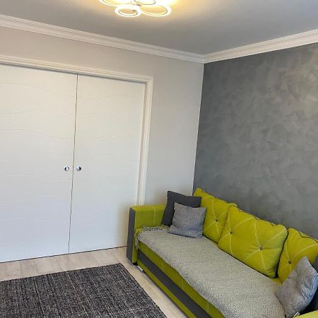 Gabi Apartament Suceava Extérieur photo