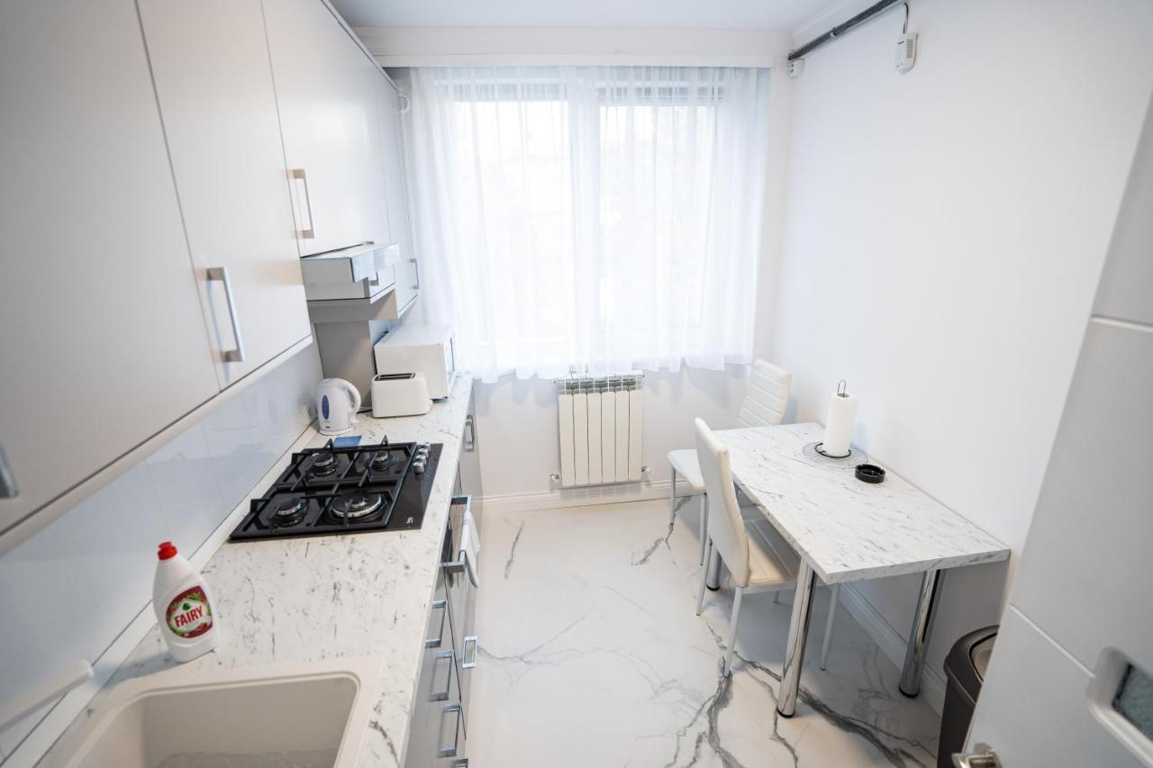 Gabi Apartament Suceava Extérieur photo